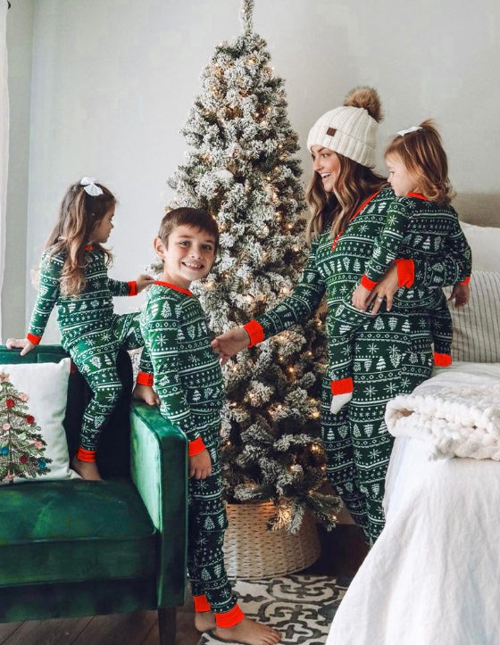 Green Reindeer Family Christmas Pajamas – Adults and Kids Matching Holiday Sleepwear Lifestyle