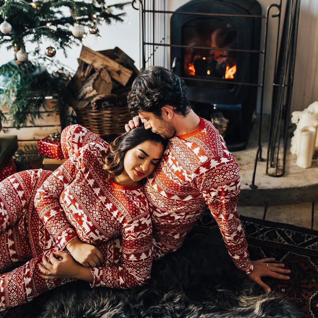 Red and White Snowflake Matching Family Christmas Pajamas-Dog Pajamas Included